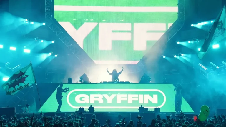 Gryffin - Spin Me Slowly Ft. Julia Church